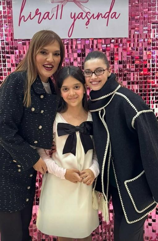 Surprise visit from Afra Saraçoğlu to Demet Akalın's daughter Hira