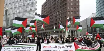 Berlin'de Filistin destekçileri Trump'ın açıkladığı 'planı' protesto etti