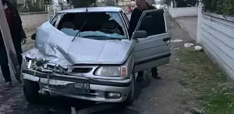 Hatay'da İki Otomobilin Çarpışması Sonucu 9 Kişi Yaralandı