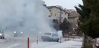 Kastamonu'da Seyir Halindeki Otomobilde Yangın