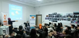 Zeytinburnu Gençlik Merkezi'nde 'İletişim Çağında Hayat Dersleri' Seminerleri Devam Ediyor