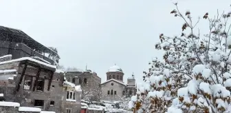 Kayseri'de Yoğun Kar Yağışı Etkili Oluyor