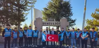 Niğde'de öğrenciler şehitlik ziyareti yaptı