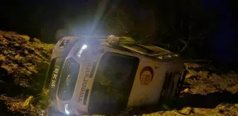 Tokat'ta Devrilen Ambulansın Sürücüsü Yaralandı