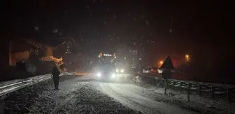 Zonguldak'taki Kar Yağışı Ulaşımı Olumsuz Etkiliyor