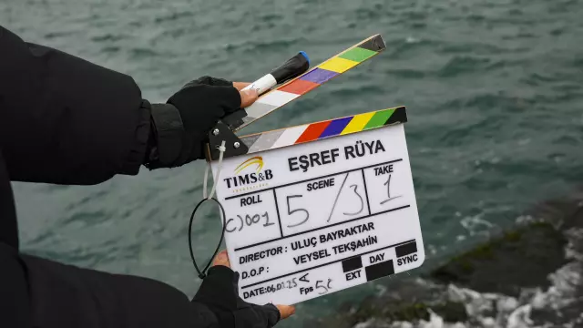 Çağatay Ulusoy's Eşref Rüya has started filming! Here are the first shots