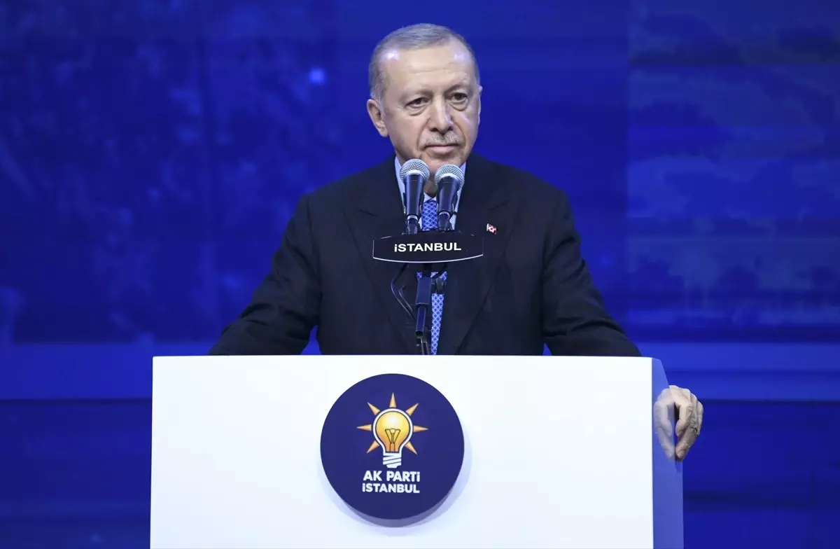 Cumhurbaşkanı ve AK Parti Genel Başkanı Erdoğan, partisinin İstanbul 8. Olağan İl Kongresi'nde konuştu: (1)