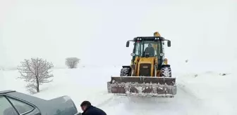 Gümüşhane'de Kapanan Köy Yolları Yeniden Ulaşıma Açılıyor