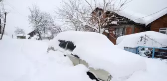 Kastamonu'da Kar Yağışı Ulaşımı Olumsuz Etkiliyor