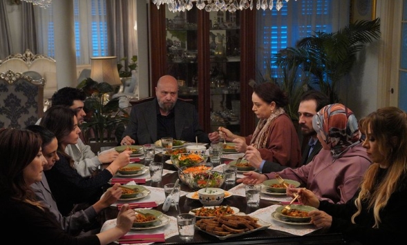 Kızılcık Şerbeti CANLI İZLE! Show TV Kızılcık Şerbeti 87. bölüm canlı izle! Son bölümde neler oldu? Show TV 7 Şubat Canlı izle!