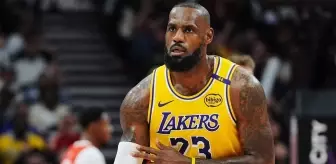 LeBron James tarihe geçti