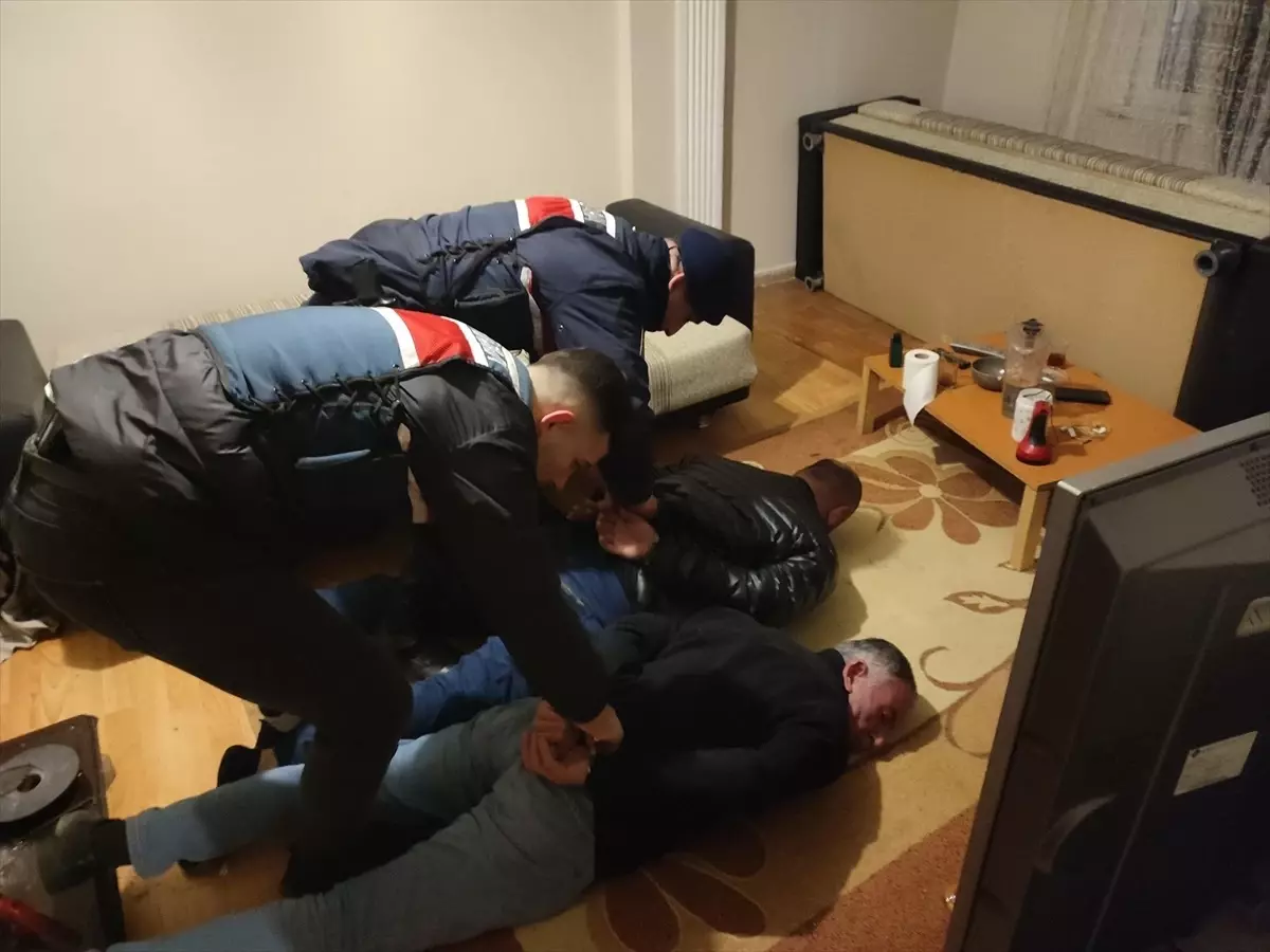 Tekirdağ'da Silahlı Gasp: İki Şüpheli Tutuklandı