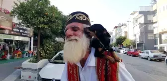 Turistlere Eğlence Sunan Adamın Köpeği Çalındı, Kalp Krizi Geçirdi