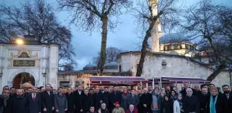 Abdullah Özdemir, İstanbul İl Başkanlığı Görevine Başlarken Fatih'in Türbesini Ziyaret Etti