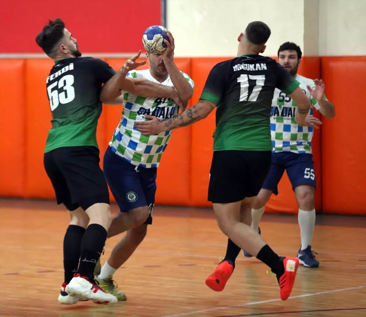 Rize Belediyespor, Güneysuspor'u 44-35 Yenerek Galip Geldi