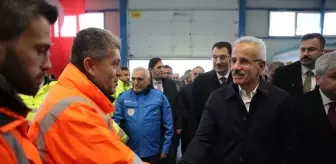 Bakan Uraloğlu, Sakarya'da Milli Elektrikli Hızlı Tren Seti Gövde Kaynağı Töreni'nde konuştu Açıklaması