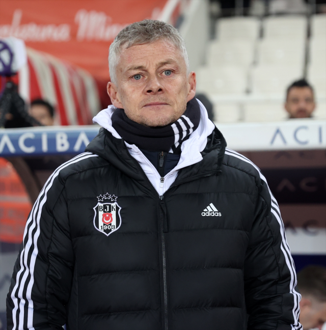 Beşiktaş, Sivasspor'u deplasmanda 2-0 yendi Beşiktaş, Sivasspor'u deplasmanda 2-0 yendi