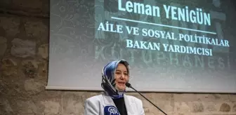 Çocuklara yönelik felsefe eğitimine odaklanan zirve, Rami Kütüphanesi'nde gerçekleştirildi