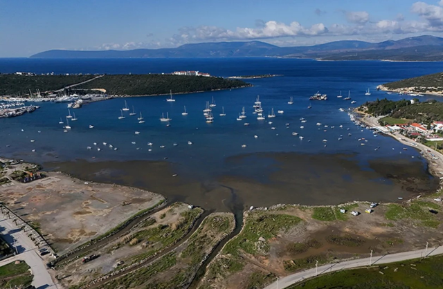 Ege'de deniz suyu neden çekildi? Deniz çekilmesi deprem habercisi mi?
