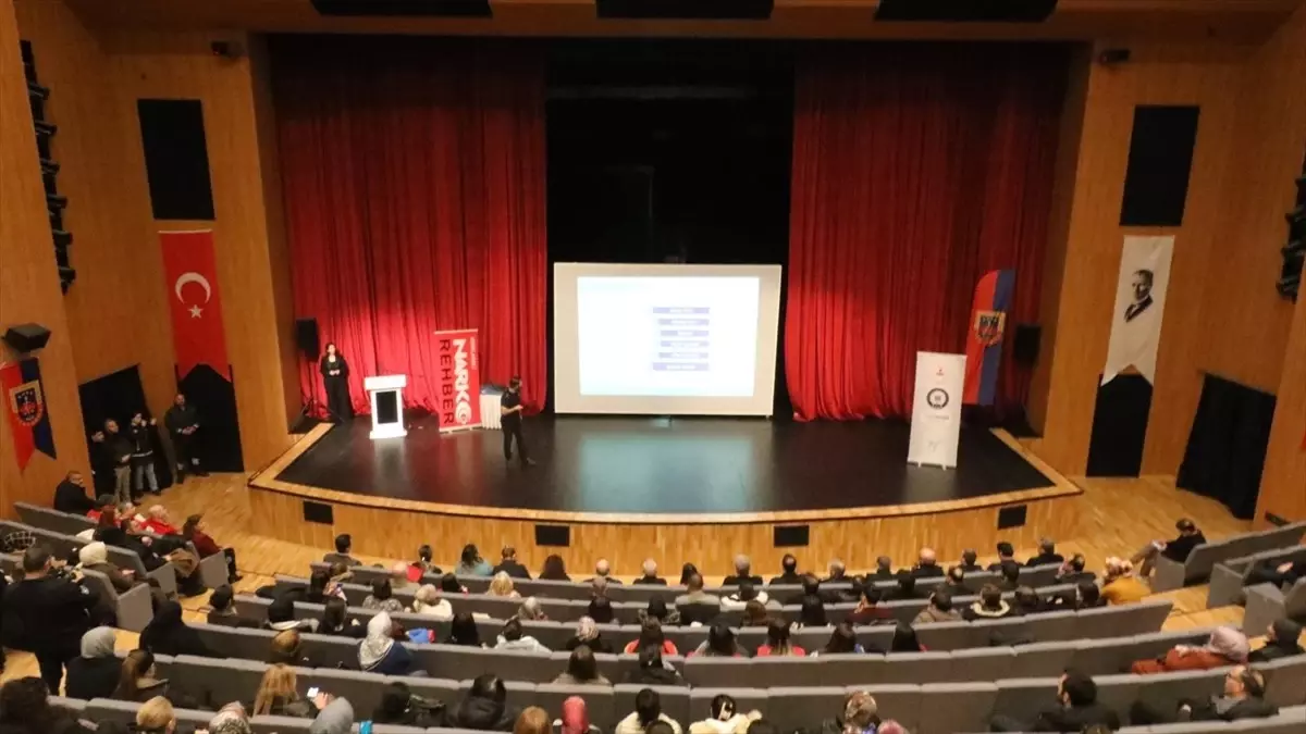Kırklareli'nde 'En İyi Narkotik Polisi Anne Projesi' Tanıtıldı