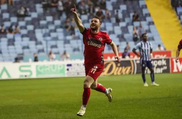 Mustafa Eskihellaç kimdir? Trabzonspor'un yeni transferi Mustafa Eskihellaç kaç yaşında, nereli?