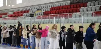 Erzurum'da Kış Sporları Kampı: 120 Üniversite Öğrencisi Kış Sporlarını Deniyor