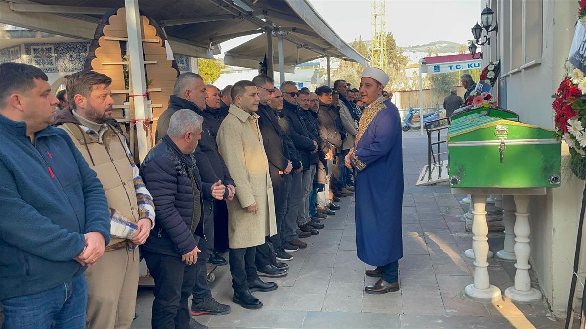 94 Yaşındaki Recep Abbaslar'ın Cenazesi Toprağa Verildi