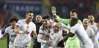 Galatasaraylıların en çok merak ettiği soru: 4 yıldız, olaylı maçta cezalarını çekti mi?