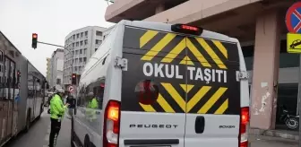 İzmir'de Okul Servislerine Yönelik Denetim: 38 Araç Trafikten Men Edildi