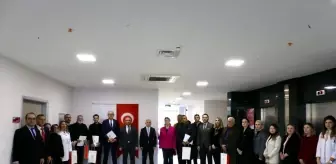 Vali Uğur Turan, Sigarayı Bırakanlara Teşekkür Belgesi Verdi