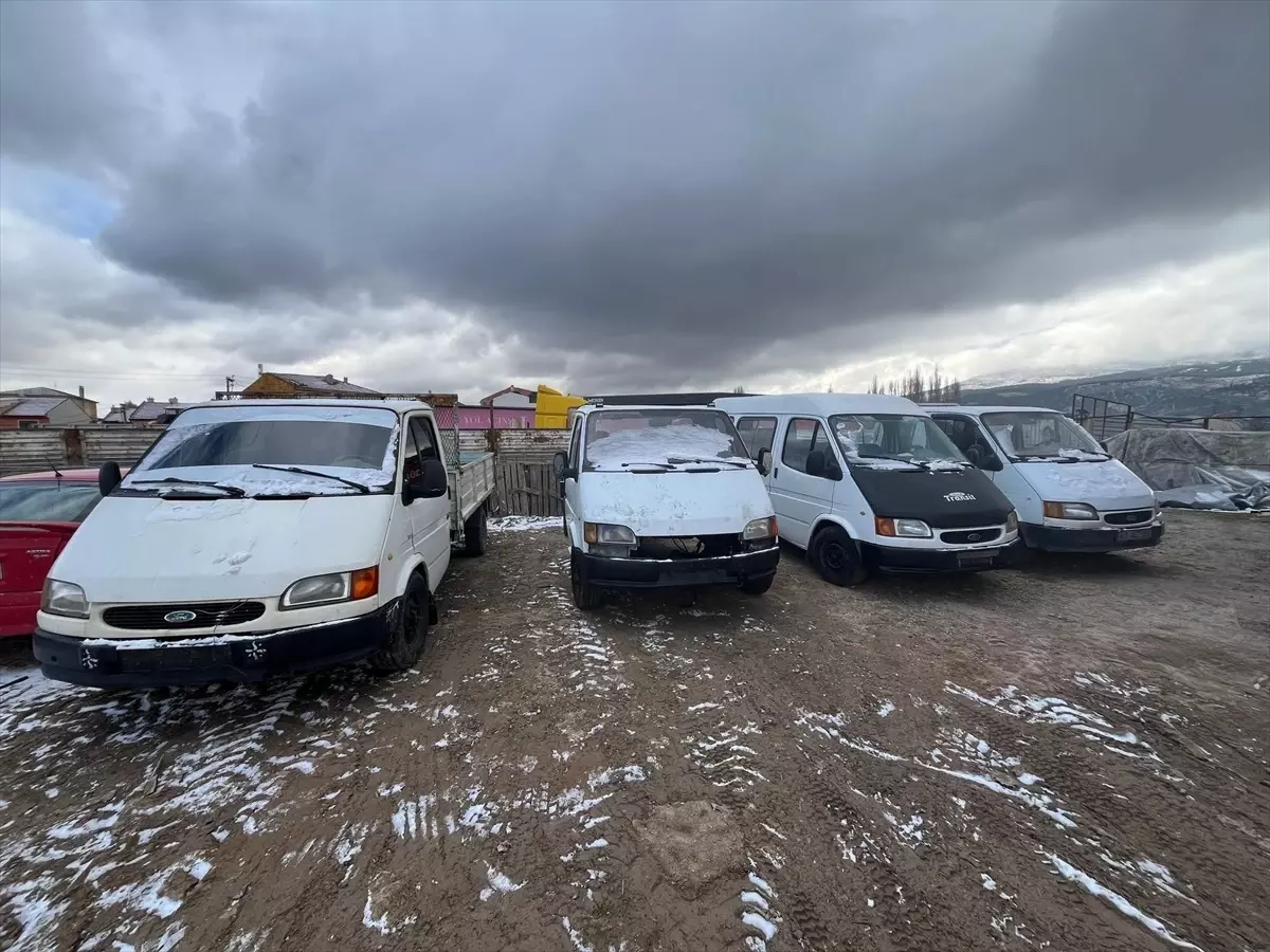 Kütahya'da Trafikten Çekilen Araçlarla Operasyon: 3 Şüpheli Yakalandı