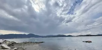 Muğla'da Deniz Suyu Çekildi, Adacıklar Oluştu