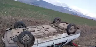 Amasya'da Şarampole Devrilen Otomobilin Sürücüsü Yaralandı