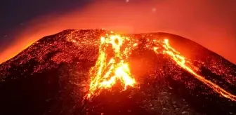 Kilauea Yanardağı Yeniden Lav Püskürttü