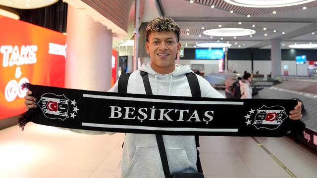 Beşiktaş's new transfer was surprised at Istanbul Airport