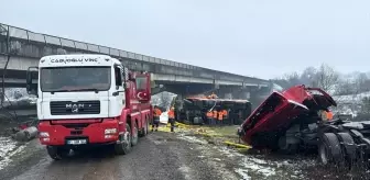 Düzce'de Otoyolda Feci Kaza: 2 Sürücü Hayatını Kaybetti