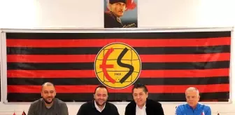 Eskişehirspor'un Yeni Teknik Direktörü Ümit Metin Yıldız Göreve Başladı