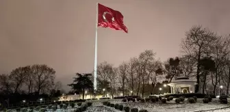 İstanbul Anadolu Yakası'nda Kar Yağışı Etkili Oldu