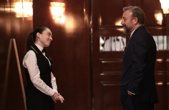 Kral Kaybederse nerede çekiliyor?