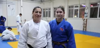 Minel Tepe, Annesinin İzinden Judo Zirvesine Ulaşmayı Hedefliyor