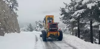 Kayseri'de Karla Mücadele: 70 Mahalle Yolu Ulaşıma Açıldı