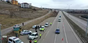 Akyurt'ta Trafik Denetimi: Otobüsler ve Ticari Araçlar İncelemeye Alındı