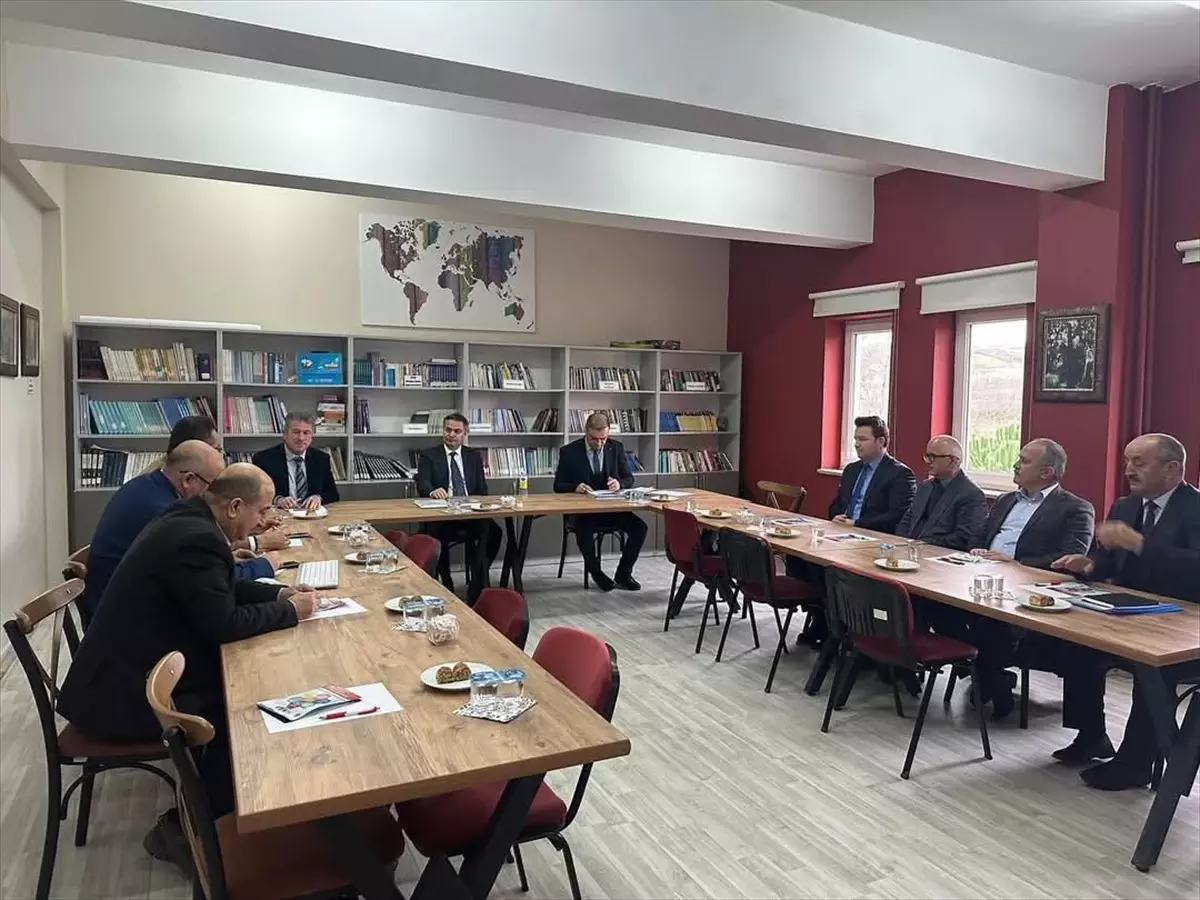 Bafra Kaymakamı Mesleki Eğitim Merkezini Ziyaret Etti