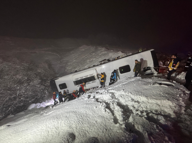 The passenger bus overturned in Bingöl: 4 dead, more than 30 injured