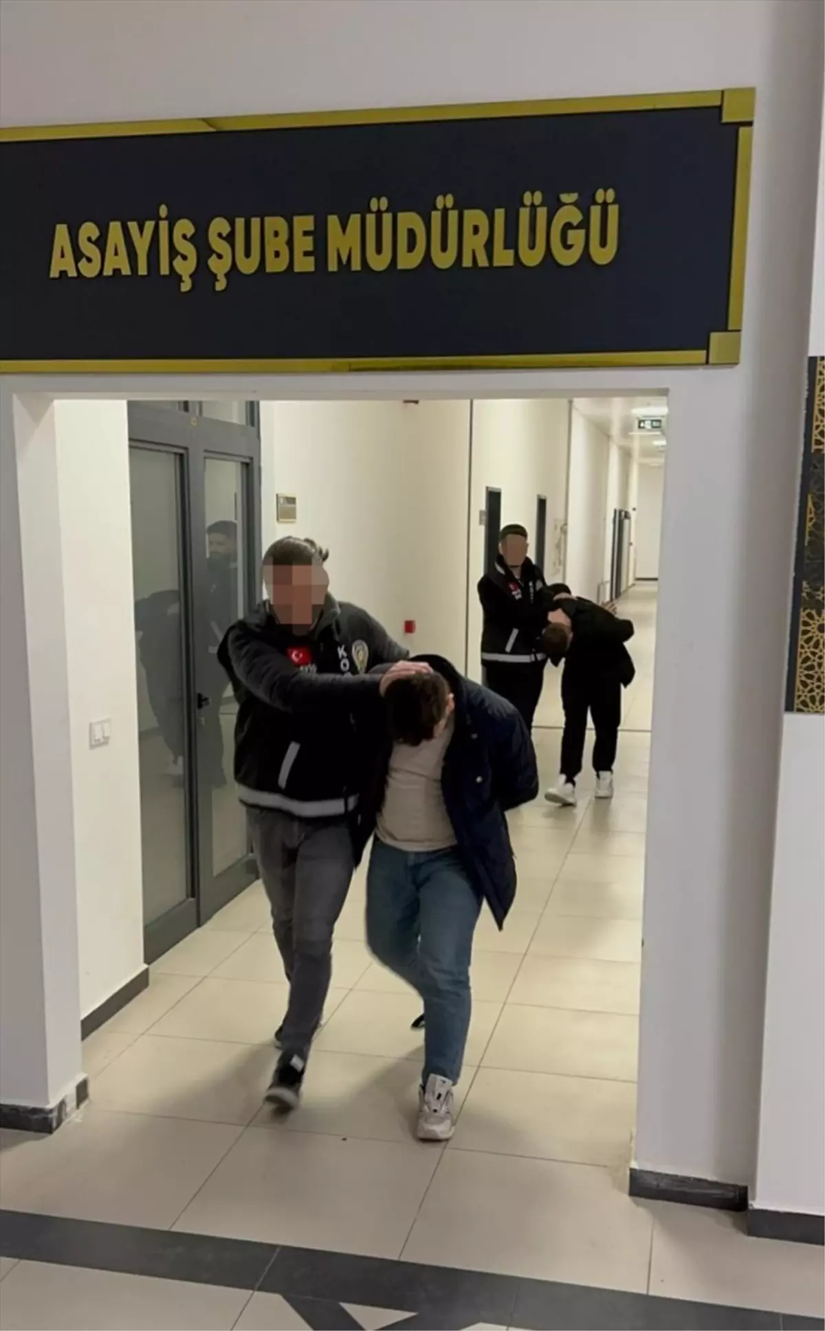 Kocaeli'de Sahte Polis Dolandırıcıları Tutuklandı