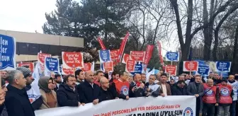 Eğitim-Bir-Sen Üyeleri Yer Değişikliği Hakkı İçin Protesto Düzenledi