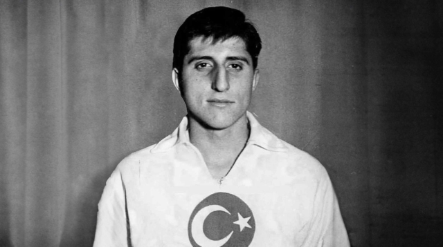 Fethi Heper kimdir? Fethi Heper kaç yaşında, nereli, evli mi? Fethi Heper kimdir? Fethi Heper kaç yaşında, nereli, evli mi?