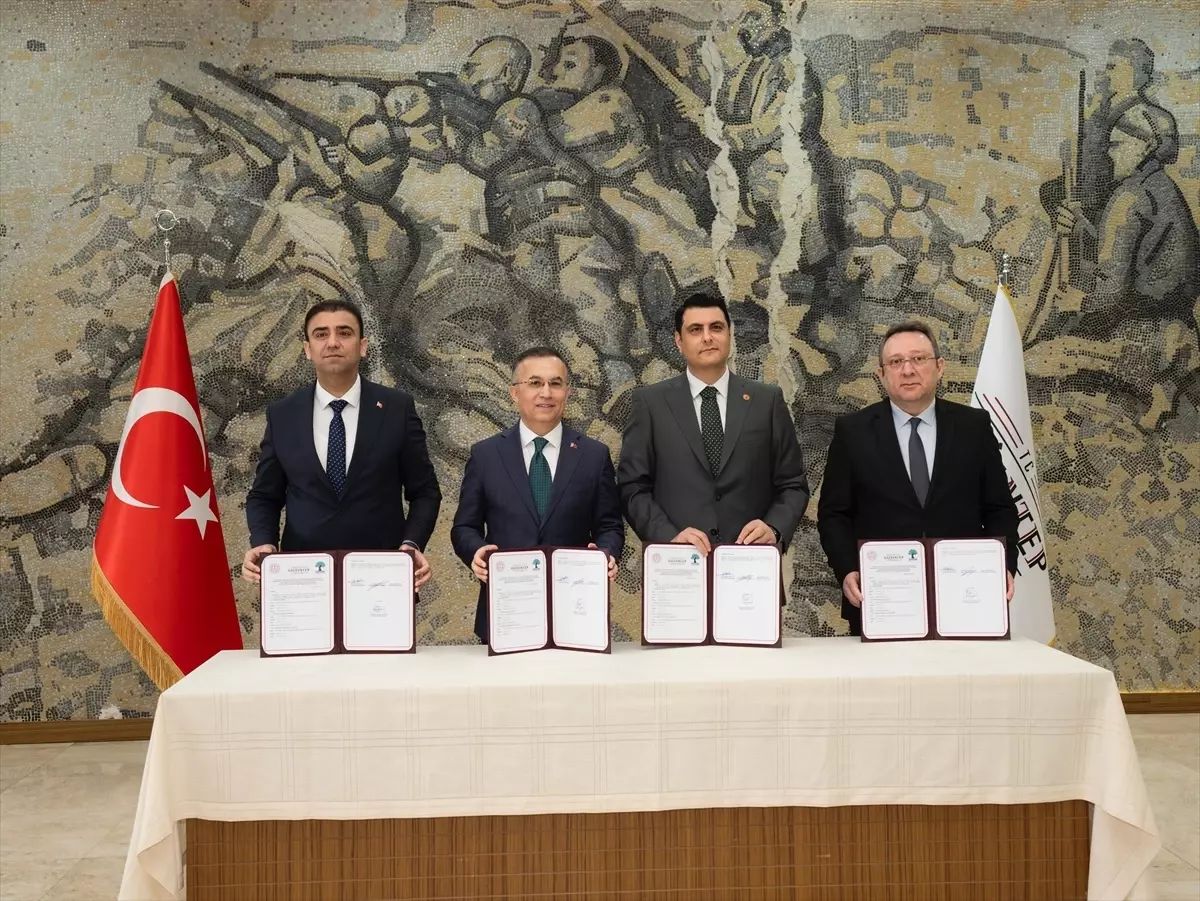 Gaziantep'te derece yapan LGS öğrencilerine burs desteği sağlanacak