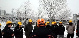 Kayseri'de Deprem Arama Kurtarma Eğitimi Düzenlendi