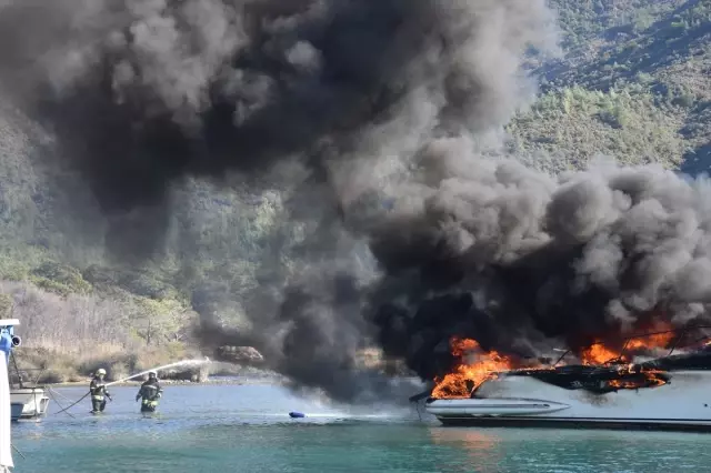 The million-dollar motor yacht burned fiercely